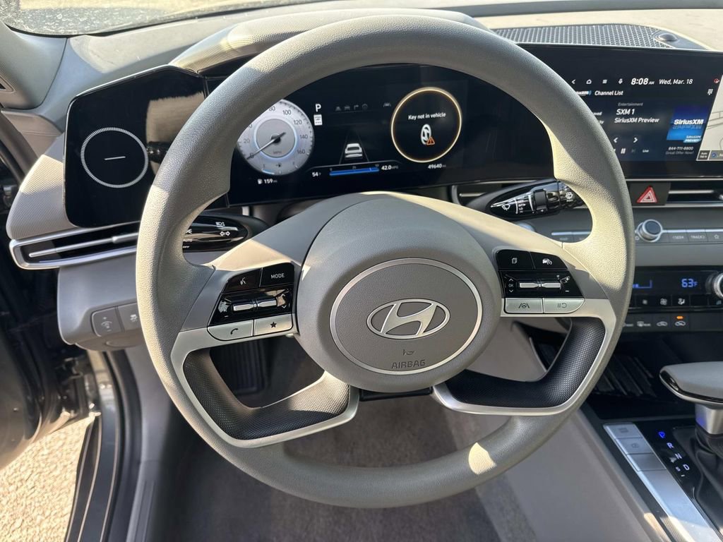 Used 2024 Hyundai Elantra SEL image 21
