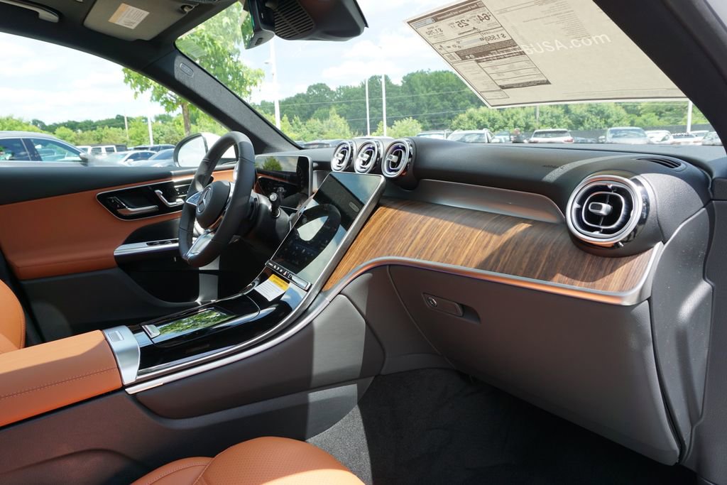 Certified 2025 Mercedes-Benz GLC 350e 4MATIC image 7