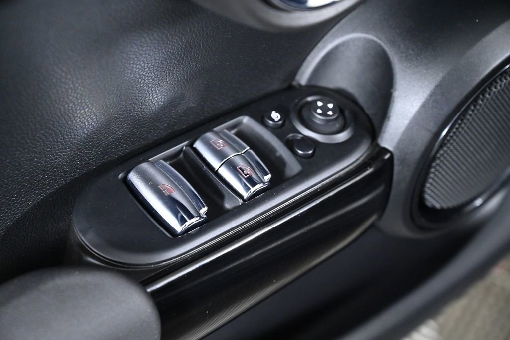 Used 2024 MINI Cooper S image 26