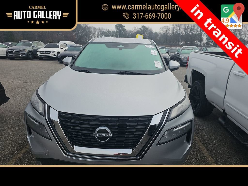 Used 2022 Nissan Rogue SV image 1