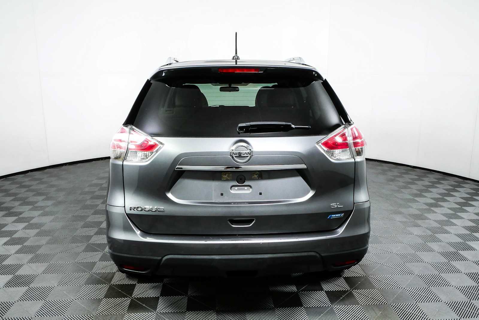 Used 2014 Nissan Rogue SL w/ SL Premium Package FWD image 27