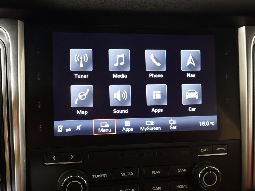 Used 2018 Porsche Macan GTS w/ Premium Package Plus image 50