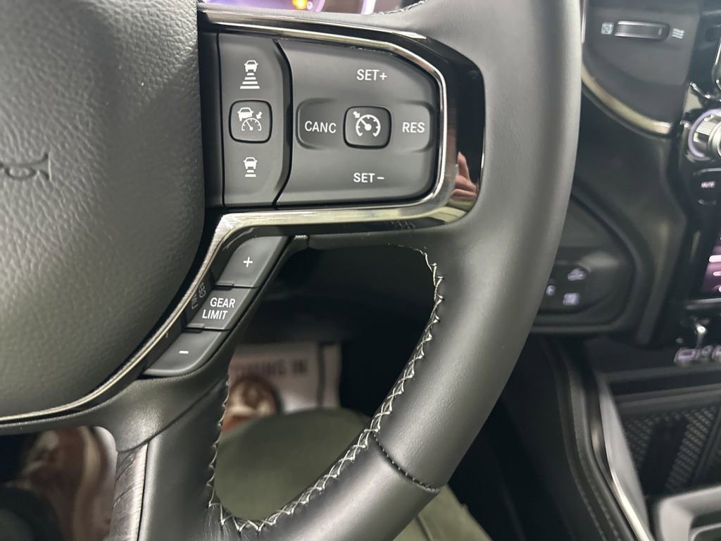 New 2026 RAM 2500 Limited AWD/4WD image 33