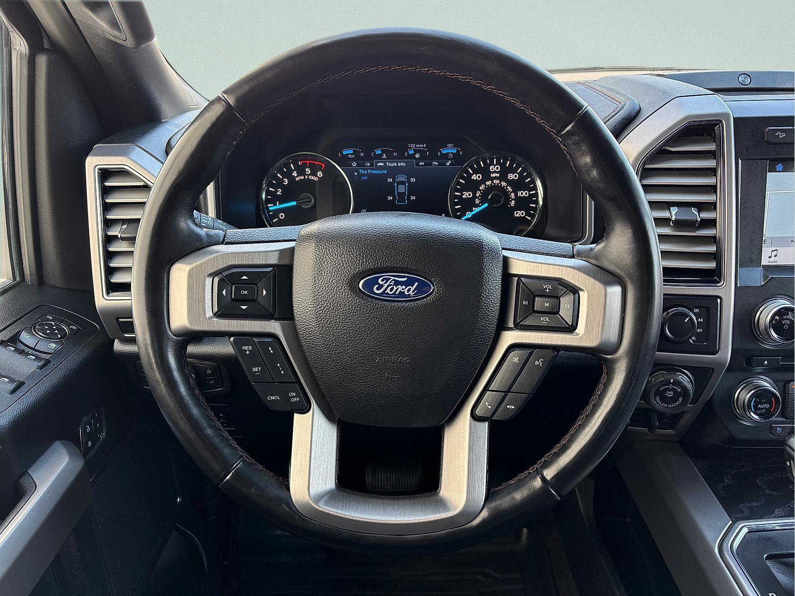 Used 2018 Ford F150 Platinum w/ Equipment Group 701A Luxury AWD/4WD image 17