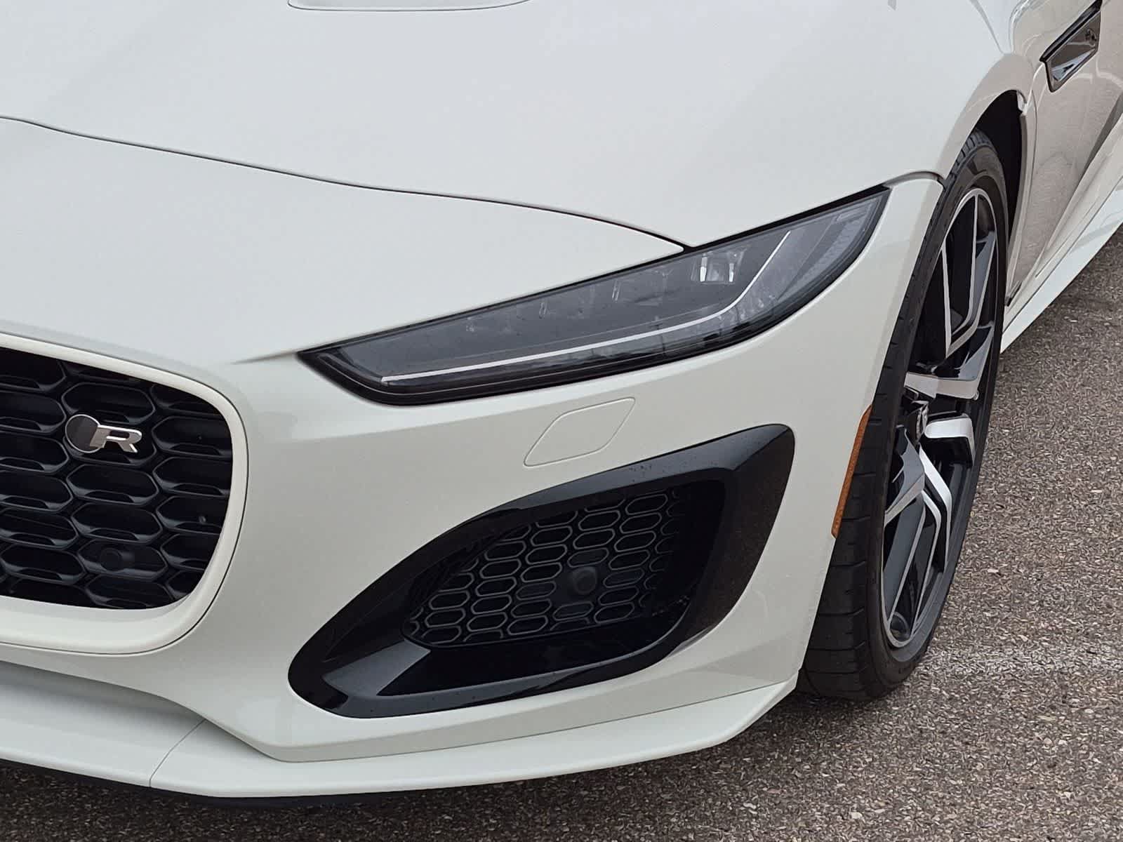 Used 2024 Jaguar F-TYPE R AWD/4WD image 11