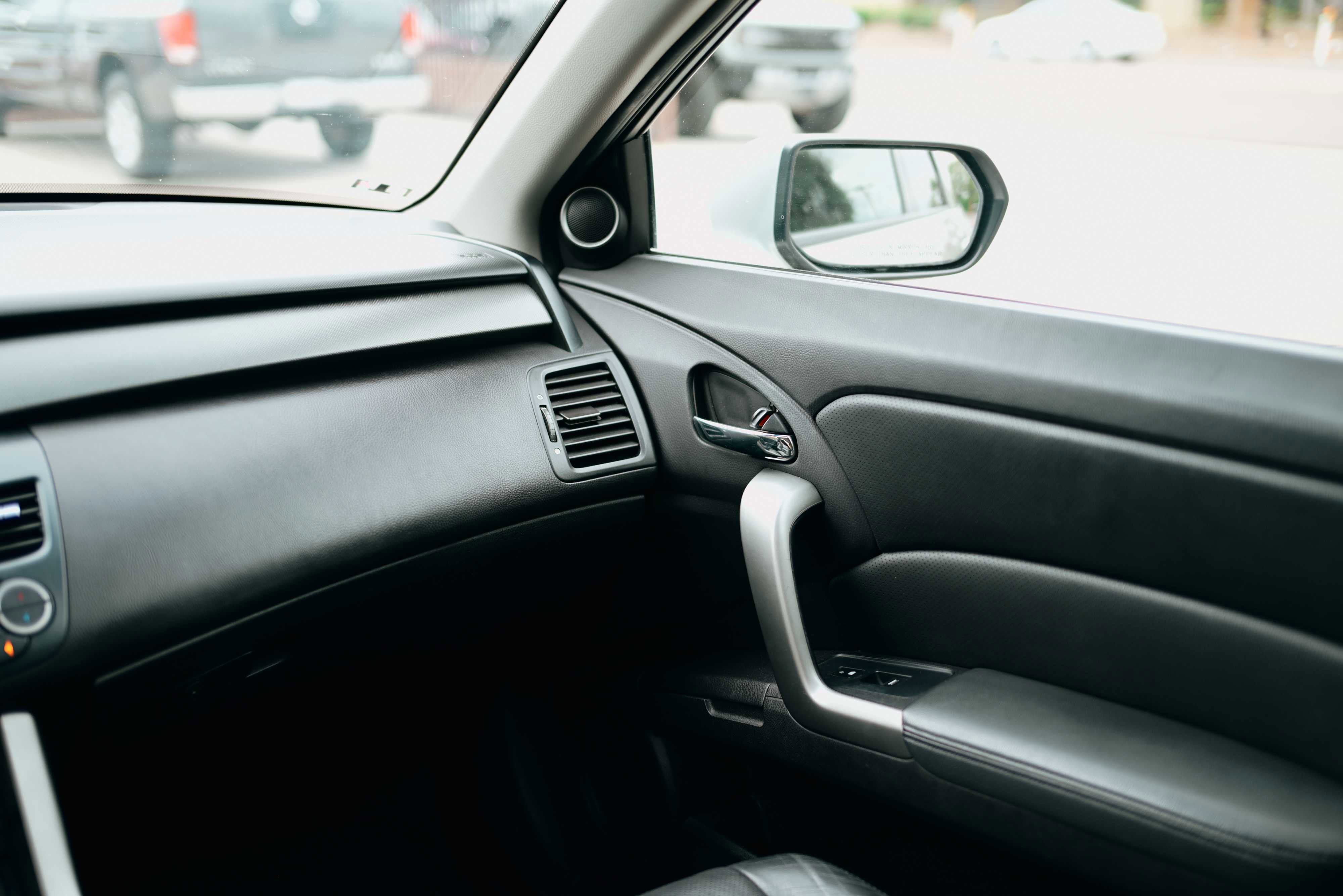 Used 2011 Acura RDX SH-AWD image 11