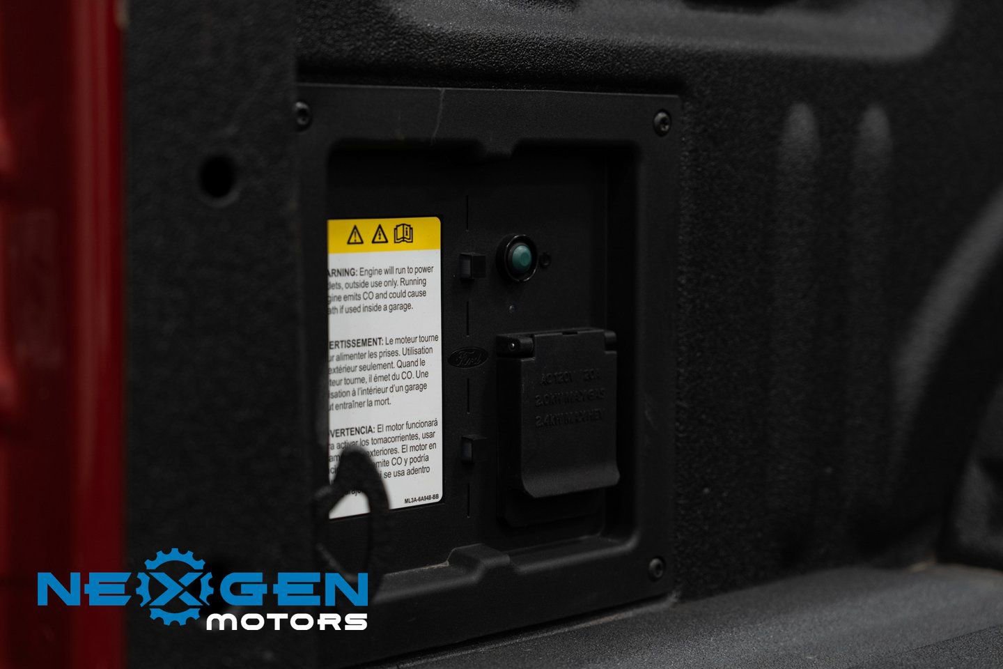 Used 2024 Ford F150 Platinum image 37