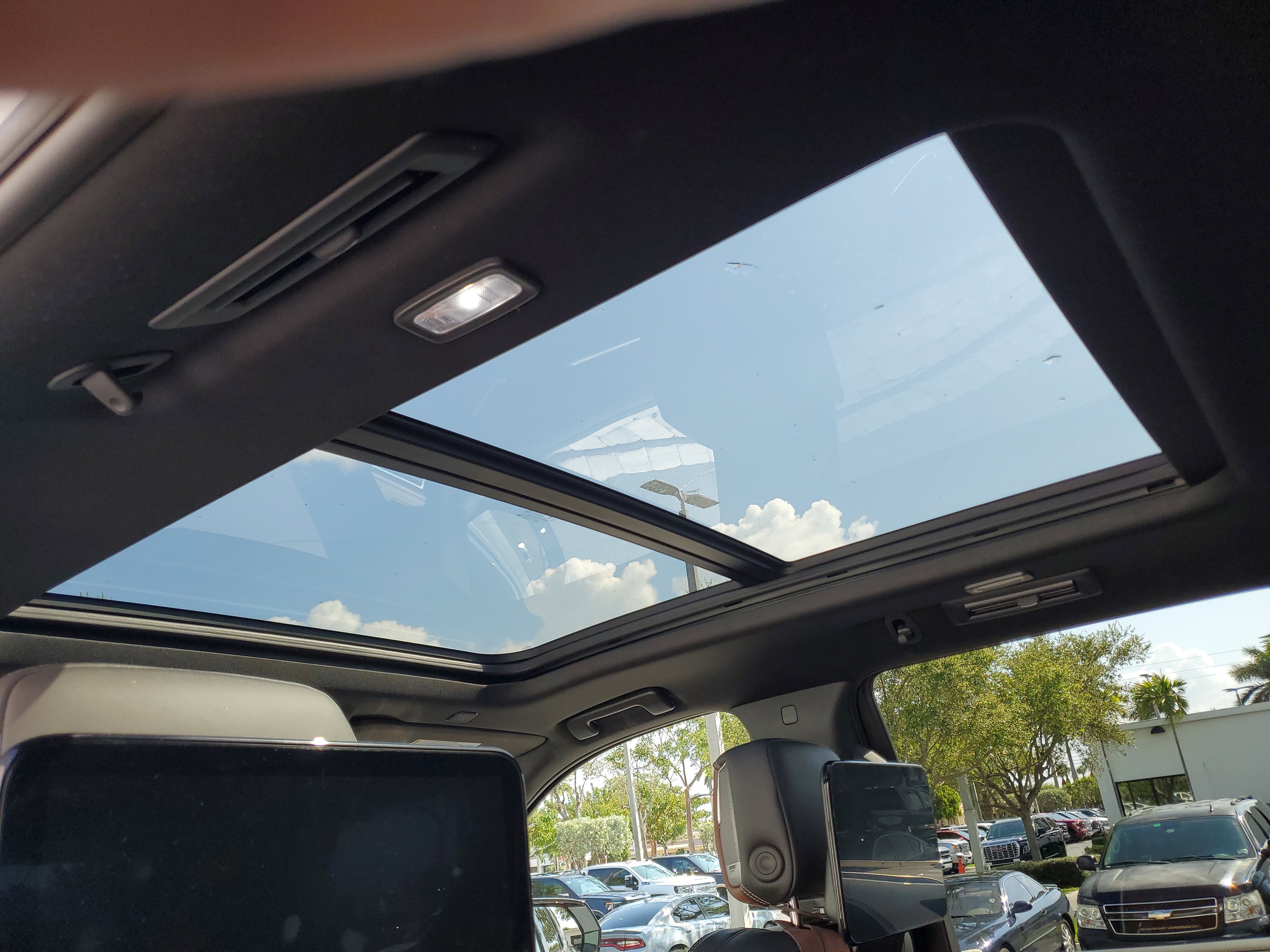 Certified 2023 GMC Yukon Denali Ultimate image 16