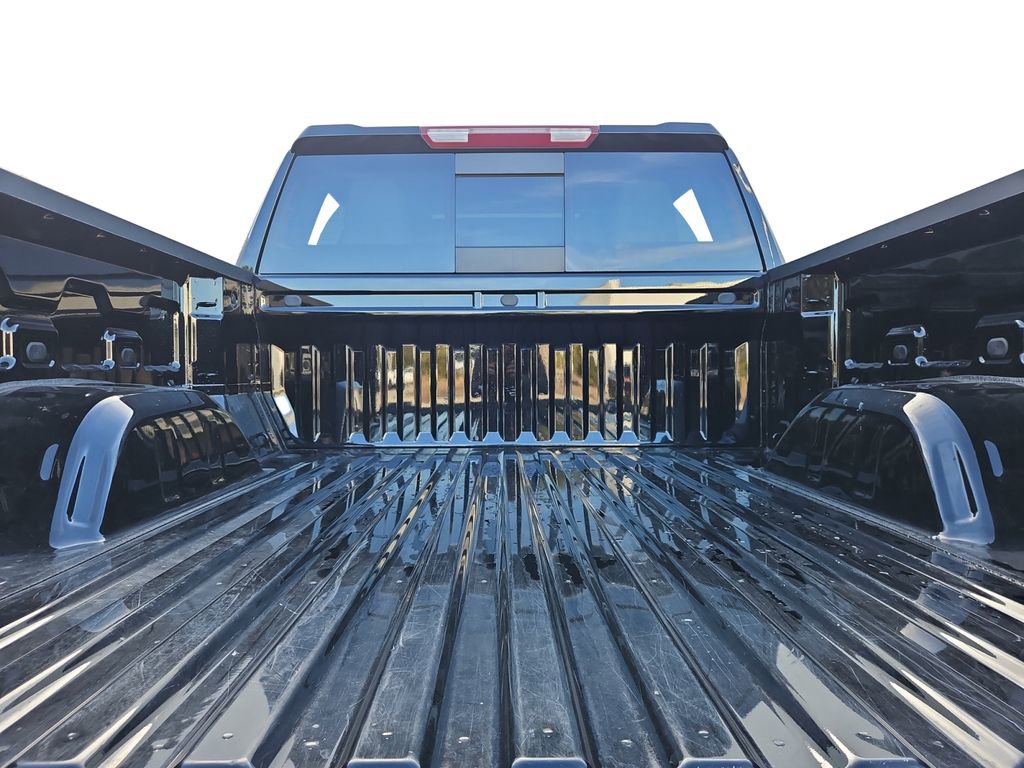 Used 2023 GMC Sierra 1500 SLT w/ SLT Premium Package image 32