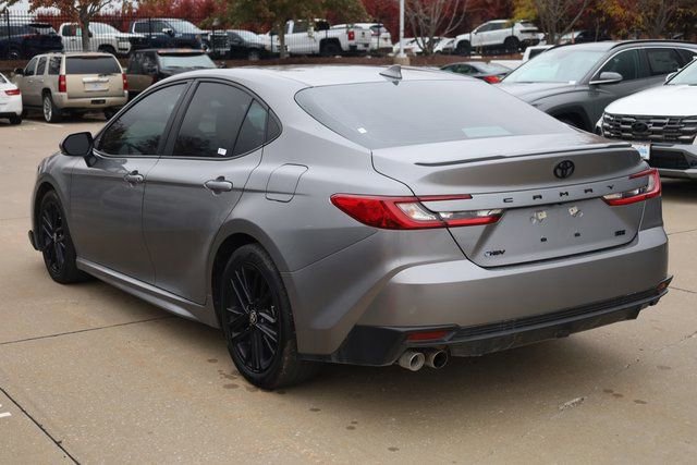 Used 2025 Toyota Camry SE image 6