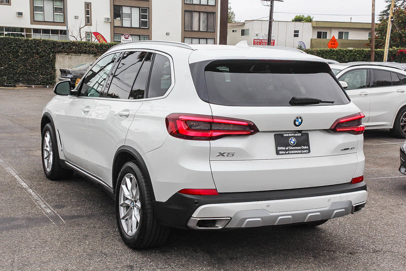 Certified 2023 BMW X5 sDrive40i w/ Luxury Seating Package RWD image 6