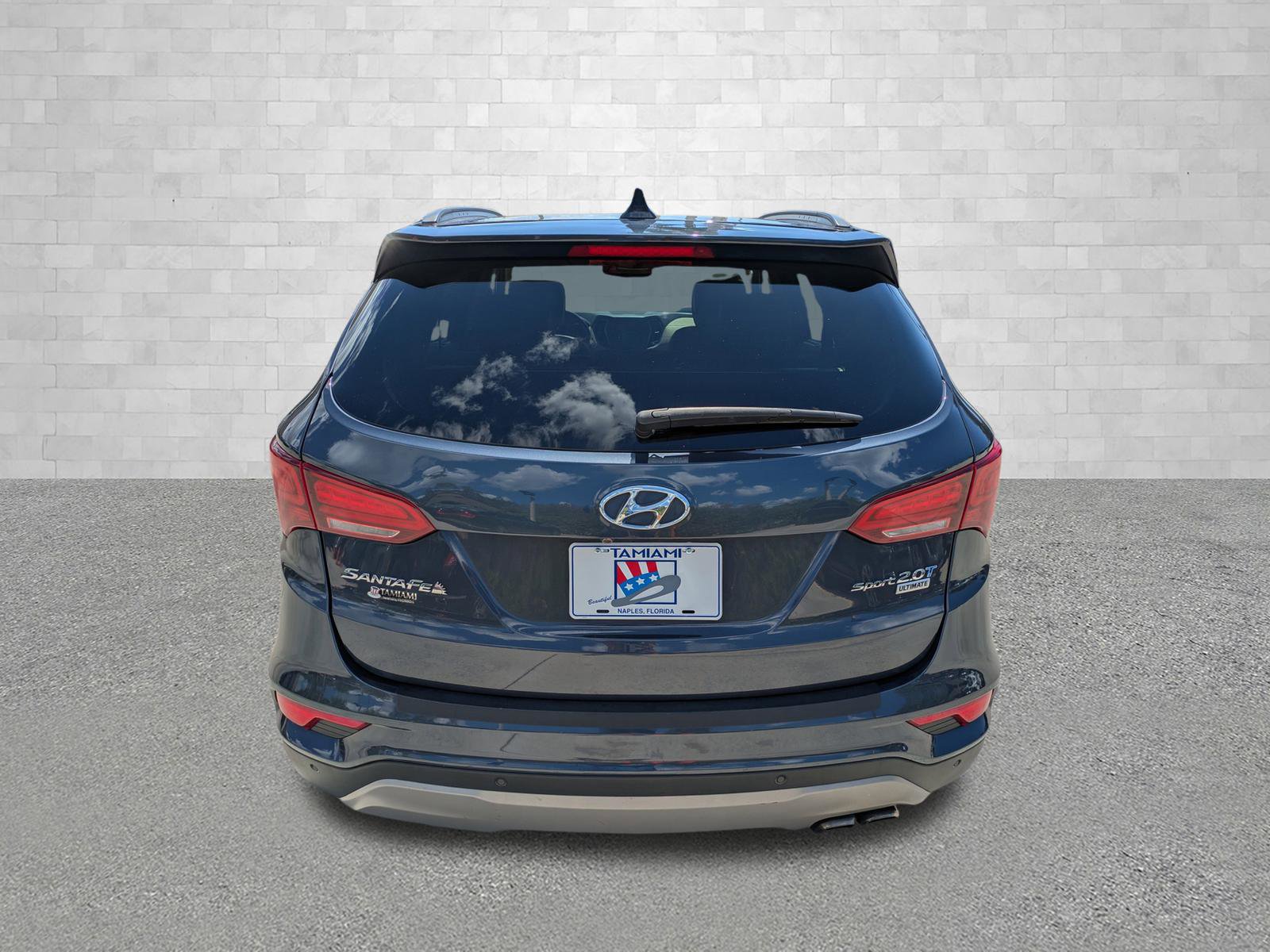 Used 2017 Hyundai Santa Fe Sport image 3