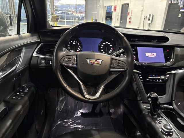 Used 2024 Cadillac XT6 Sport w/ Technology Package image 32