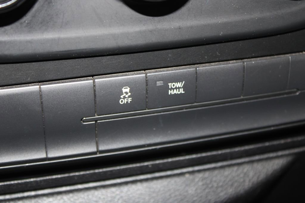 Used 2015 RAM 1500 Express RWD image 46