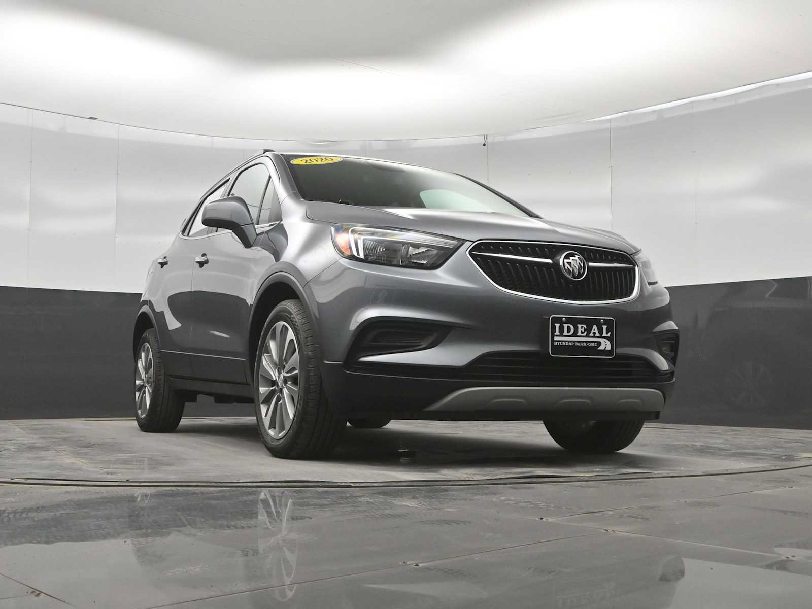 Used 2020 Buick Encore Preferred FWD image 33