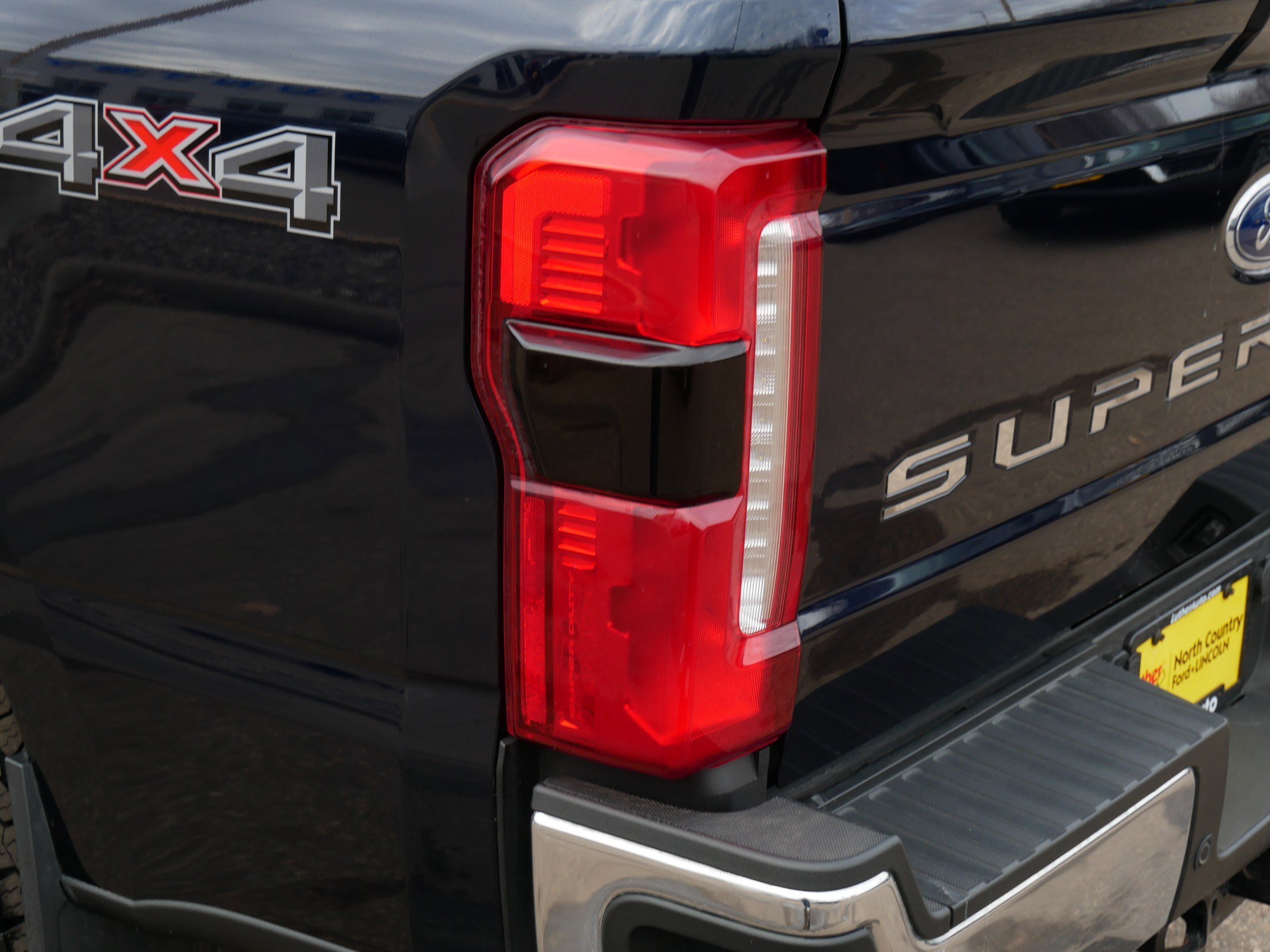 Used 2023 Ford F250 Lariat w/ Camper Package image 17