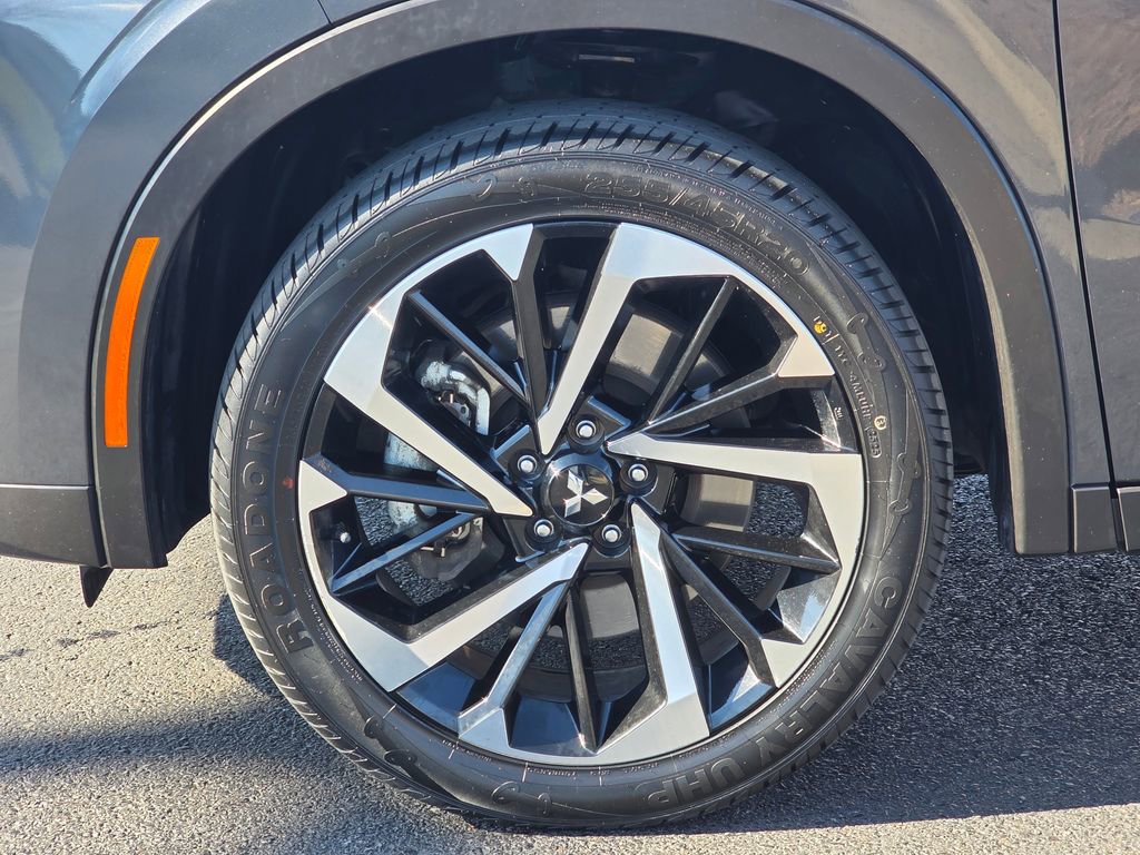 Used 2024 Mitsubishi Outlander SE image 10