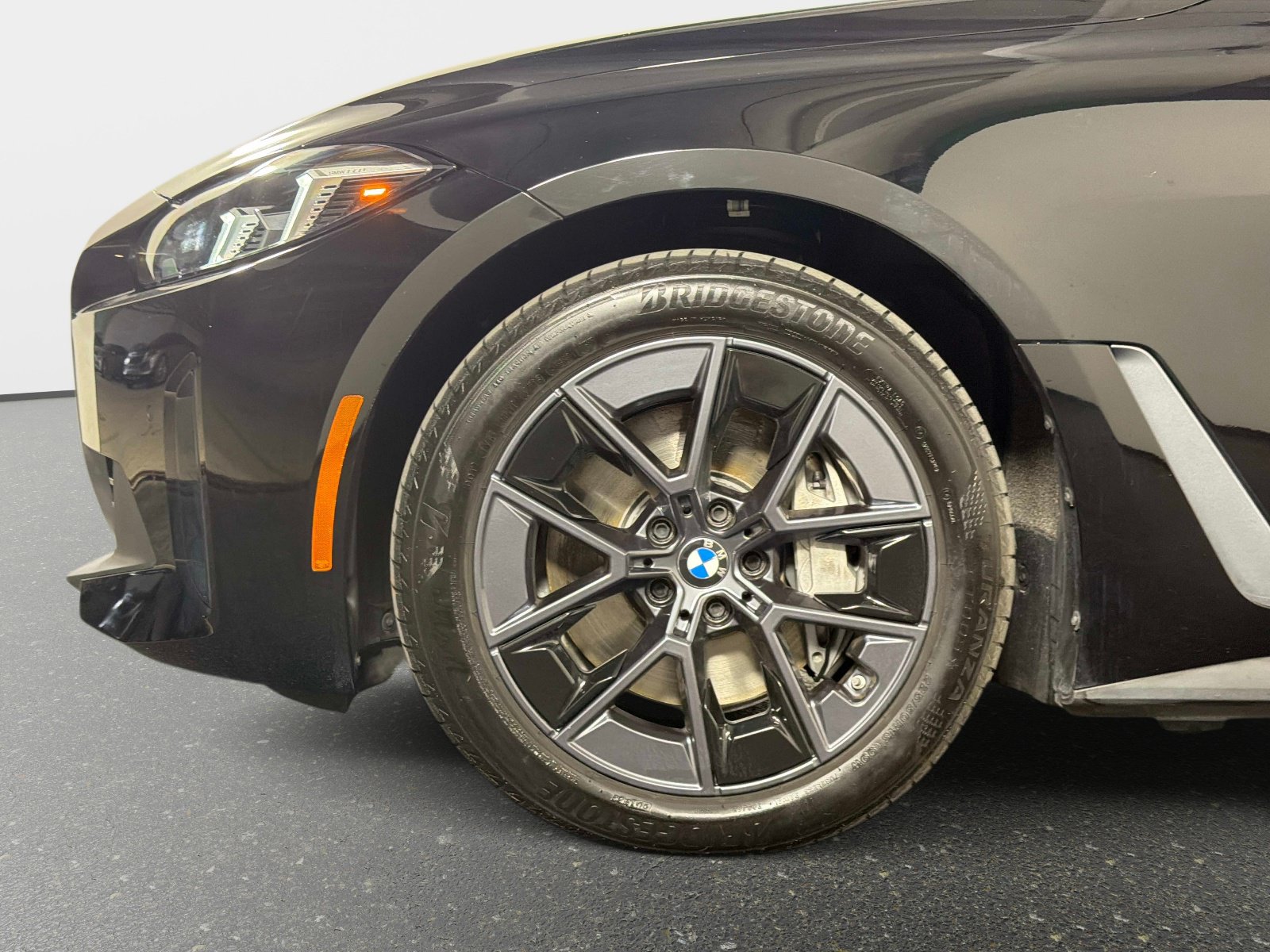 Used 2025 BMW i4 eDrive40 RWD image 13