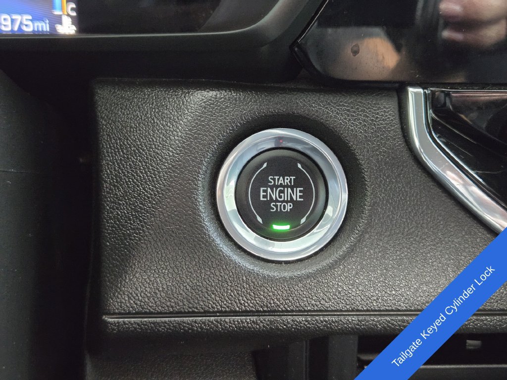 Used 2023 Chevrolet Colorado Trail Boss w/ Technology Package AWD/4WD image 24