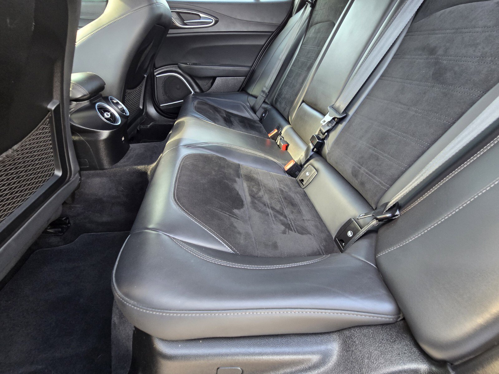 Used 2019 Alfa Romeo Giulia Quadrifoglio image 11