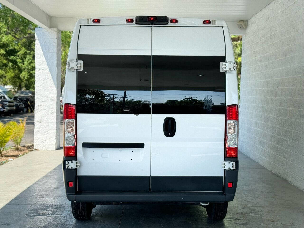 Used 2017 RAM ProMaster 2500 w/ Interior Convenience Group FWD image 8