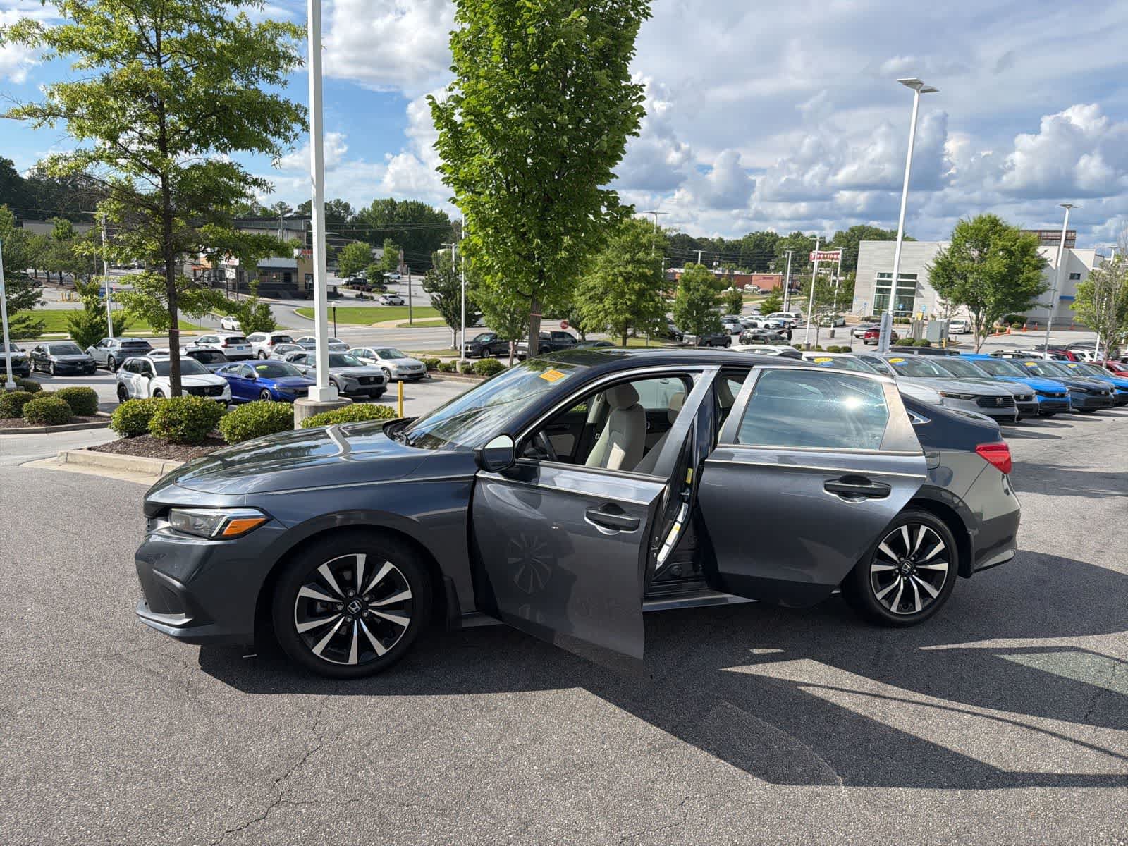 Used 2023 Honda Civic EX image 17