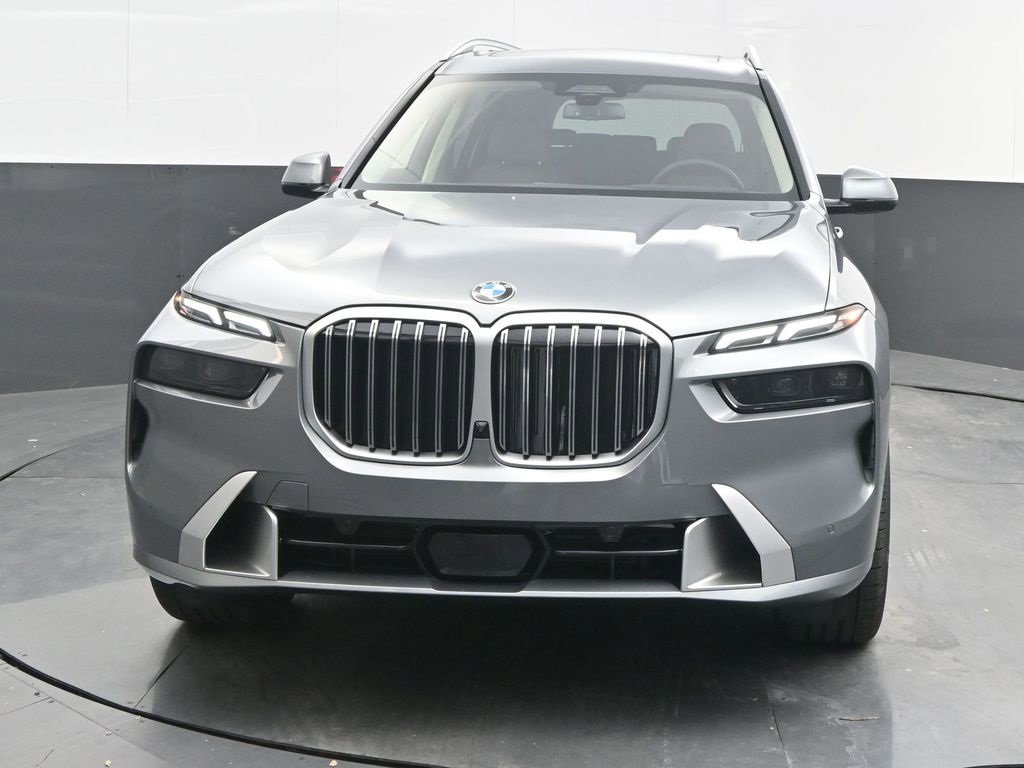 New 2026 BMW X7 xDrive40i image 2