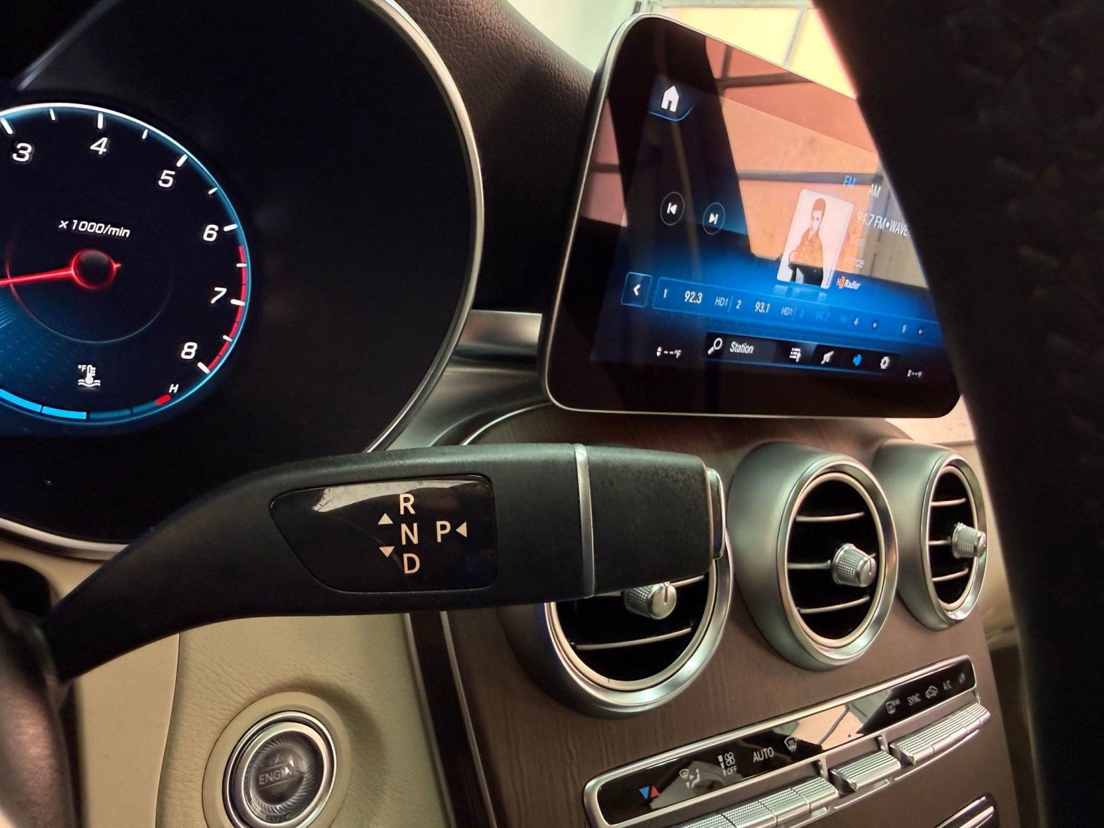 Certified 2022 Mercedes-Benz GLC 300 image 16