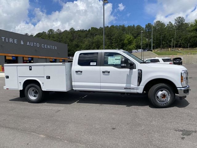 New 2025 Ford F350 XL w/ XL Chrome Package RWD image 2