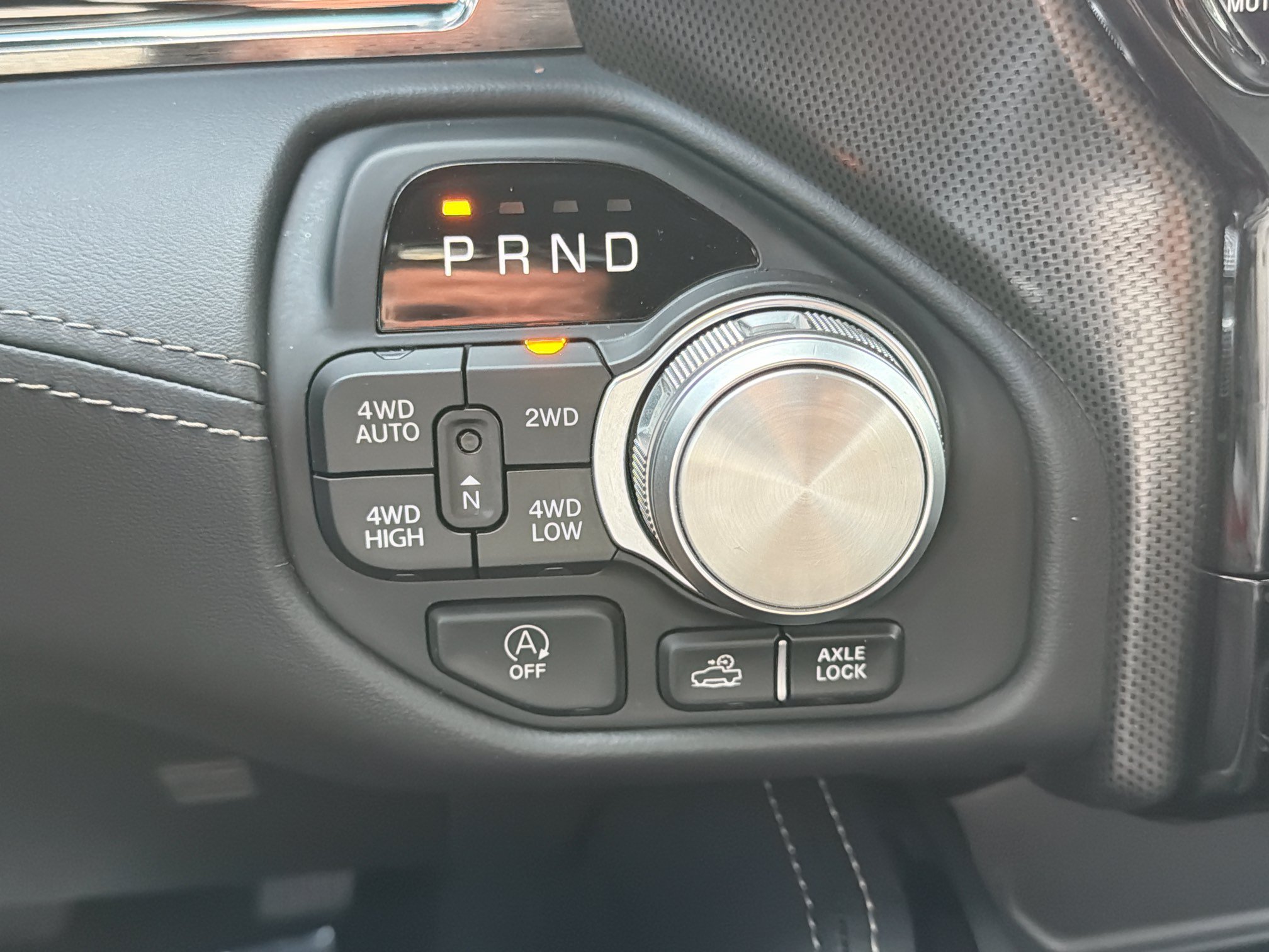 Used 2025 RAM 1500 Limited AWD/4WD image 28