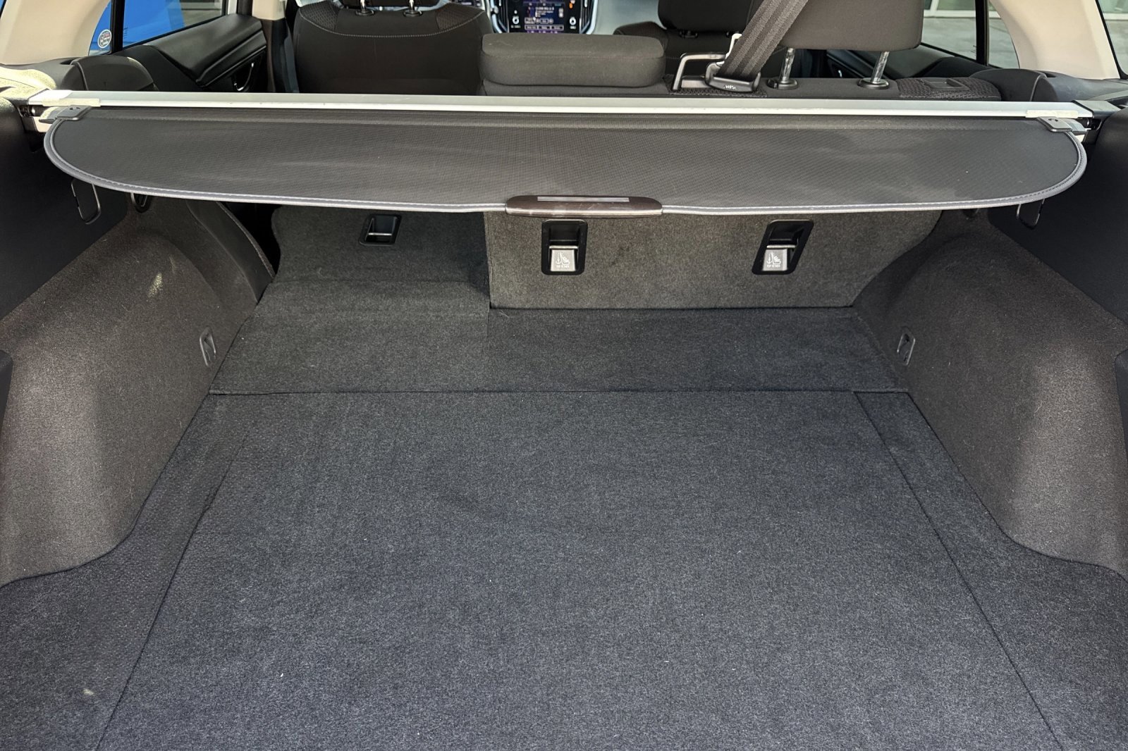 Used 2020 Subaru Outback Premium image 18