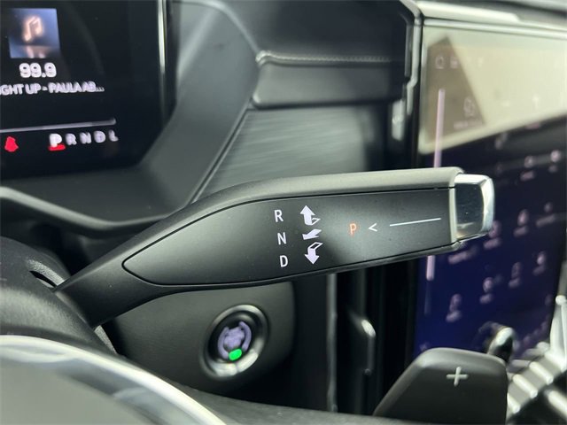 Used 2025 GMC Acadia Elevation image 16