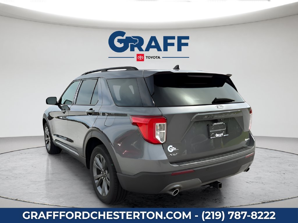 Used 2023 Ford Explorer XLT w/ Equipment Group 202A AWD/4WD image 9