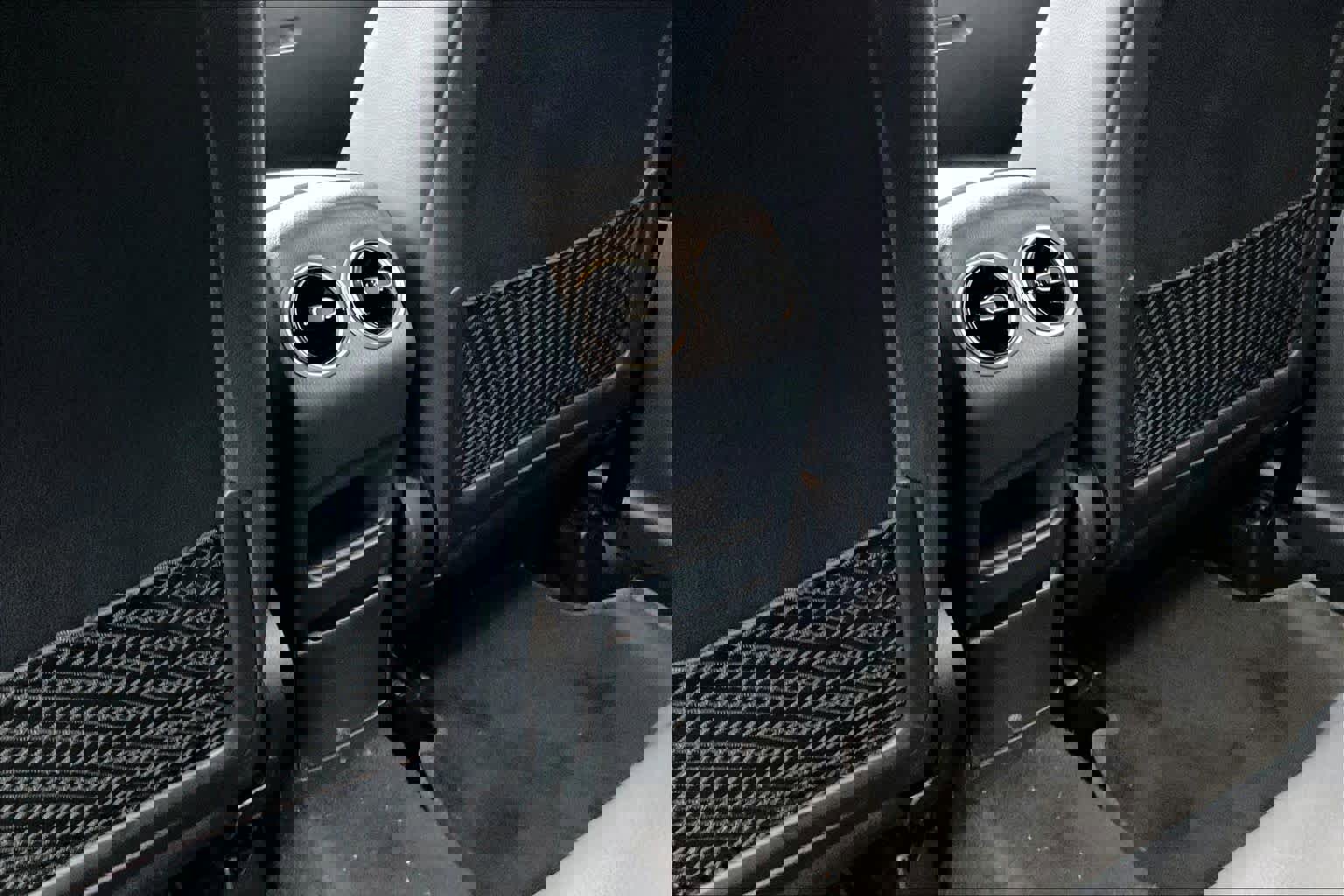 Used 2023 Mercedes-Benz GLB 250 image 34