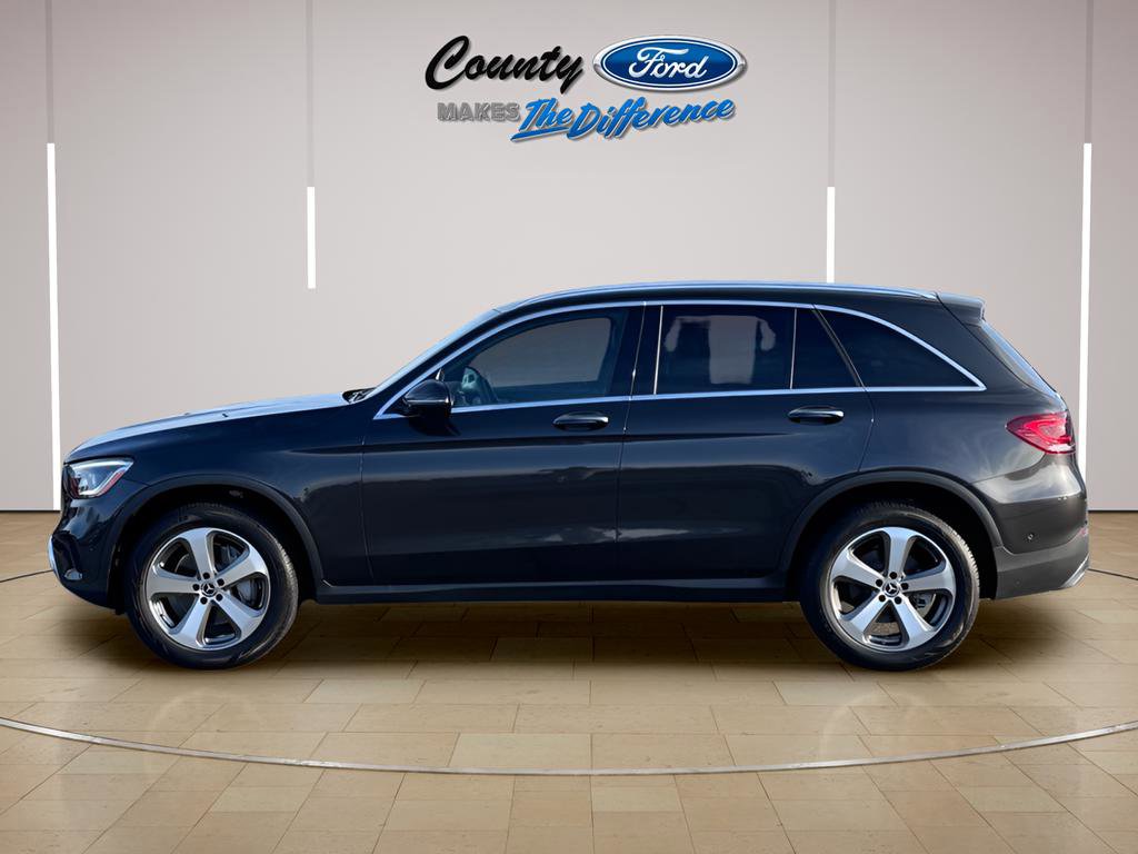 Used 2021 Mercedes-Benz GLC 300 4MATIC image 3