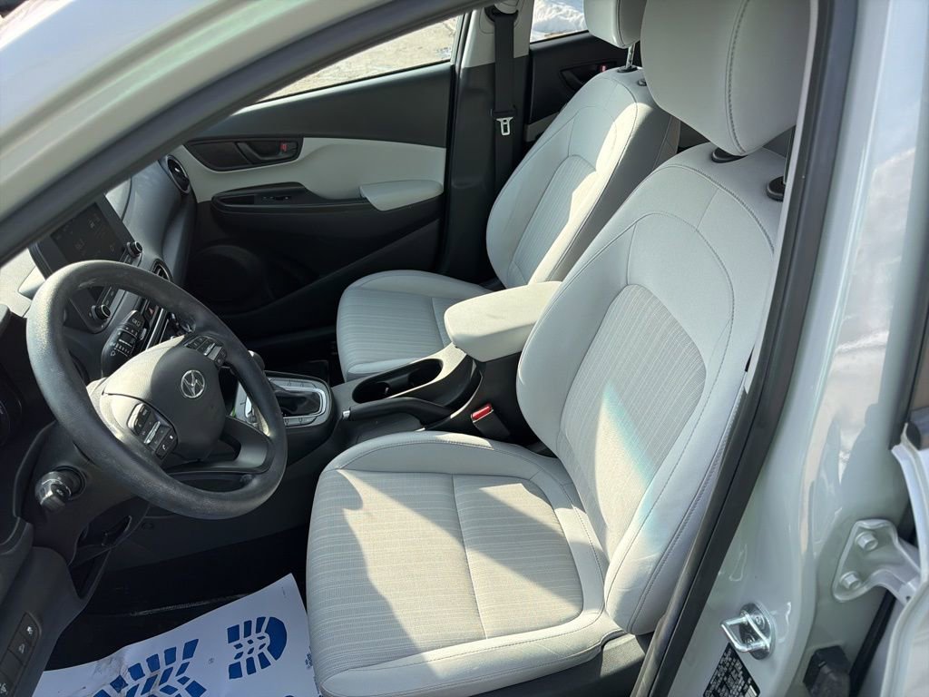 Used 2023 Hyundai Kona SEL image 11