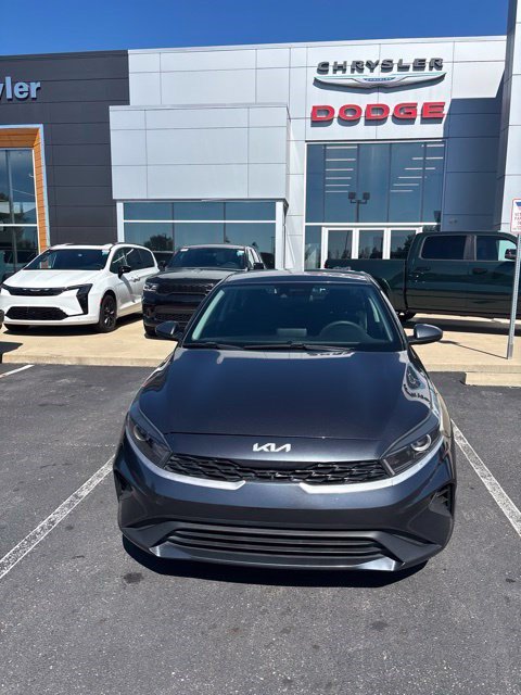 Used 2023 Kia Forte LXS FWD image 2
