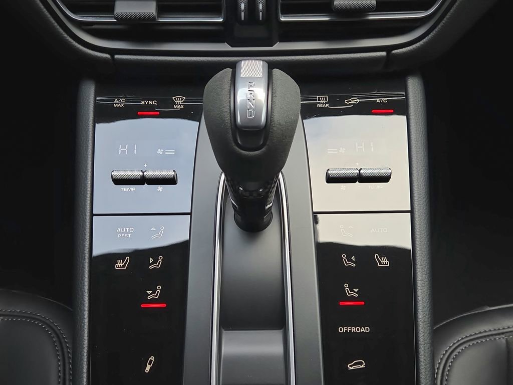 Certified 2026 Porsche Macan GTS image 13