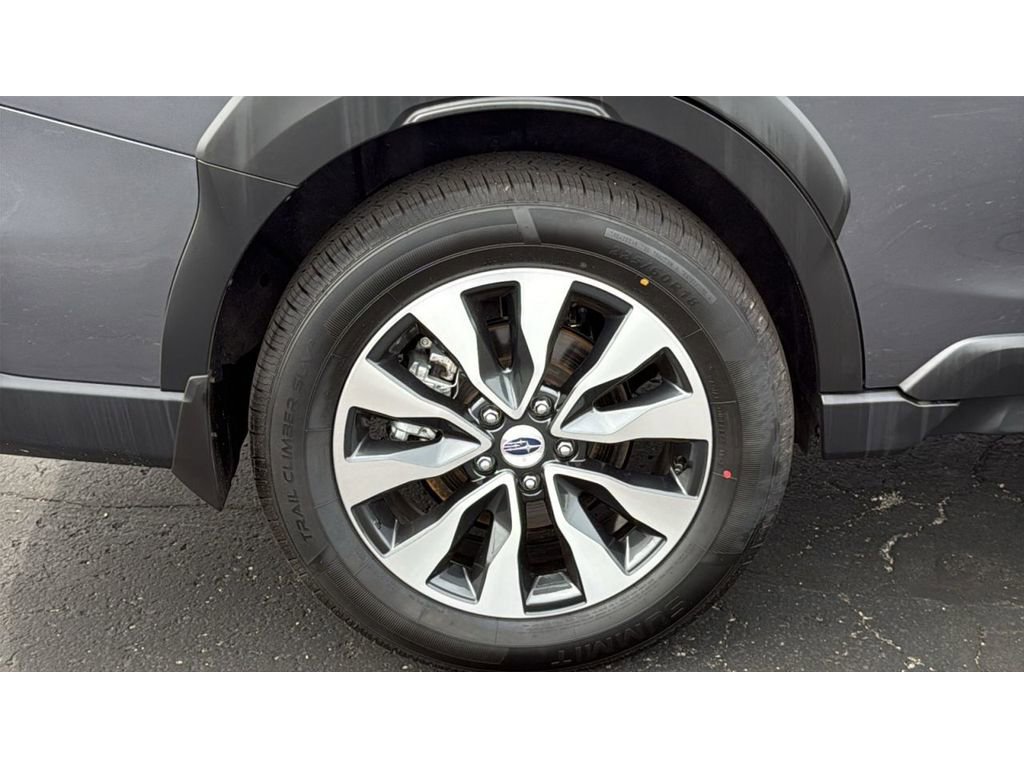 Used 2025 Subaru Outback Limited image 13