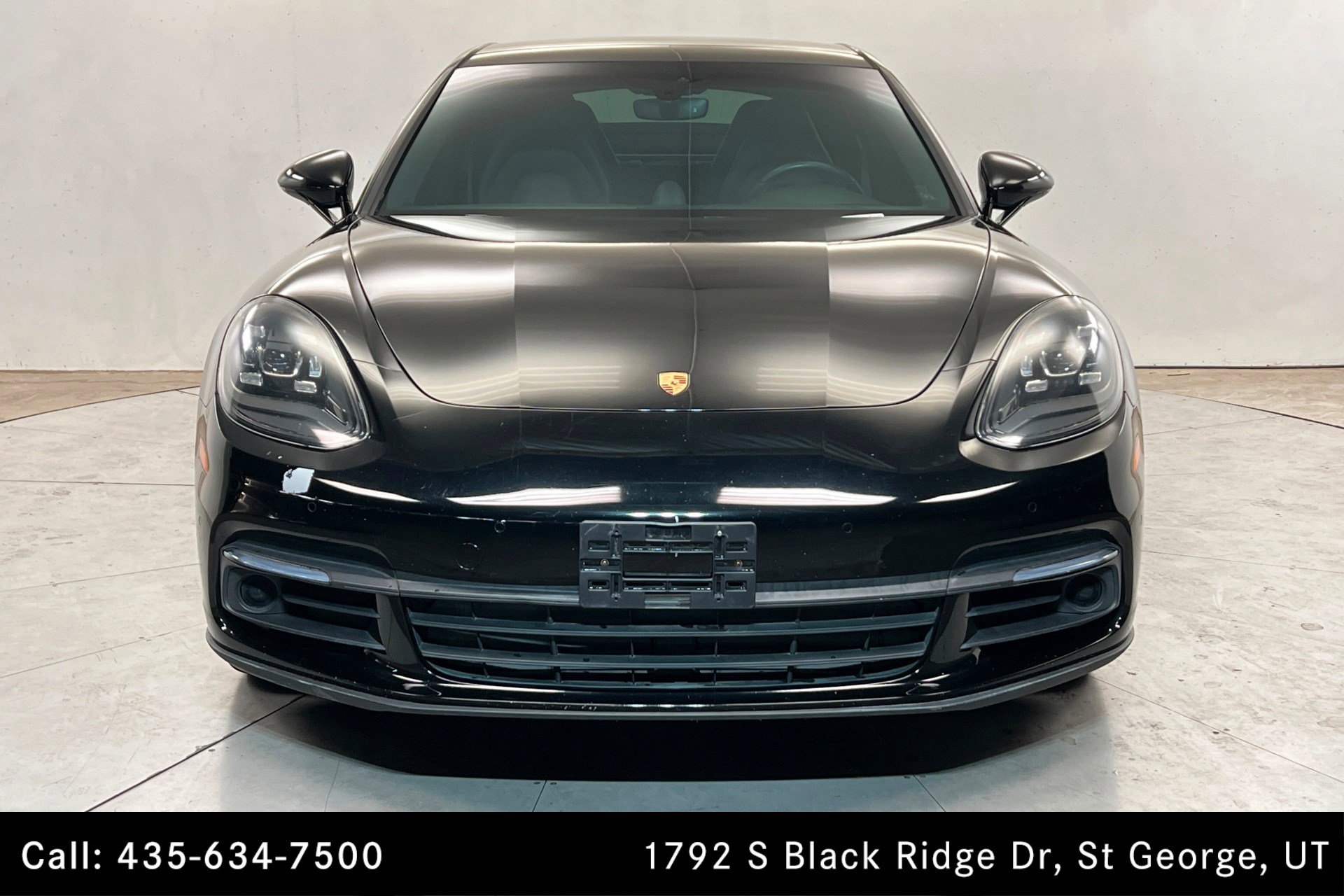 Used 2017 Porsche Panamera 4 AWD/4WD image 8