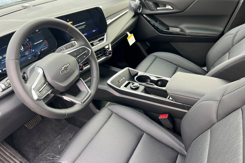 New 2026 Chevrolet Equinox LT image 7