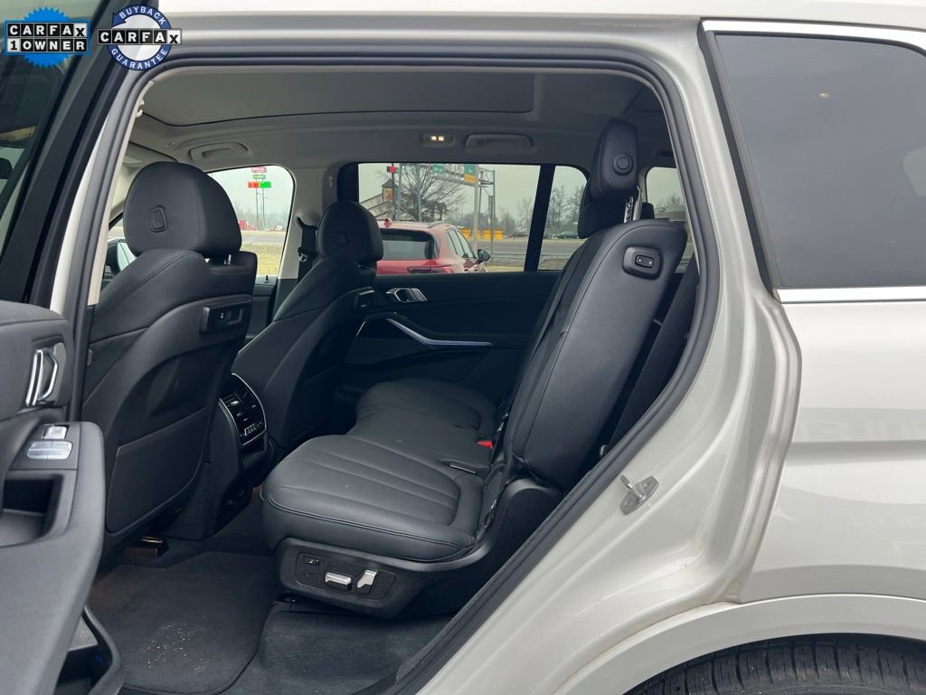Used 2021 BMW X7 xDrive40i w/ Premium Package image 21