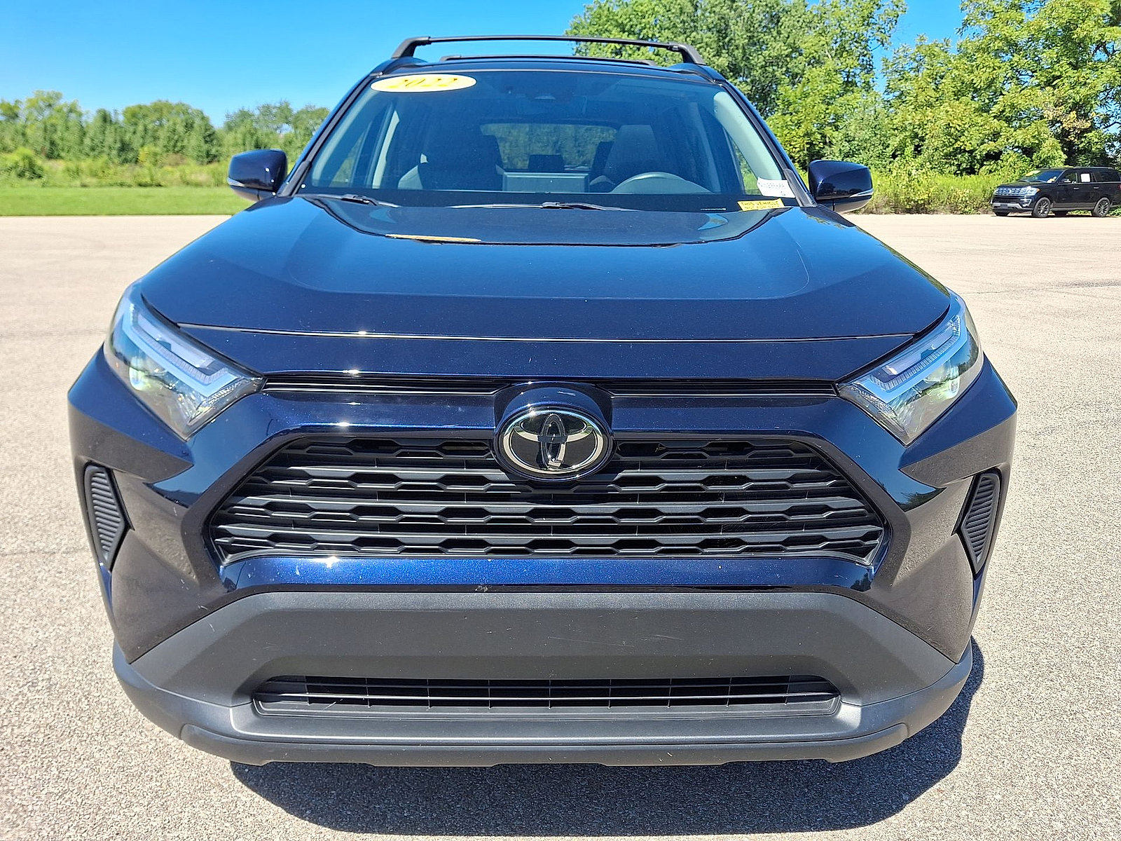 Used 2022 Toyota RAV4 XLE w/ Convenience Package FWD image 29