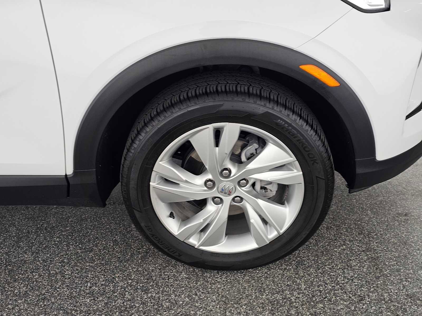 Used 2024 Buick Encore GX Preferred image 9