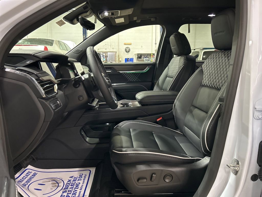 New 2026 GMC Acadia Denali w/ Super Cruise Package image 21