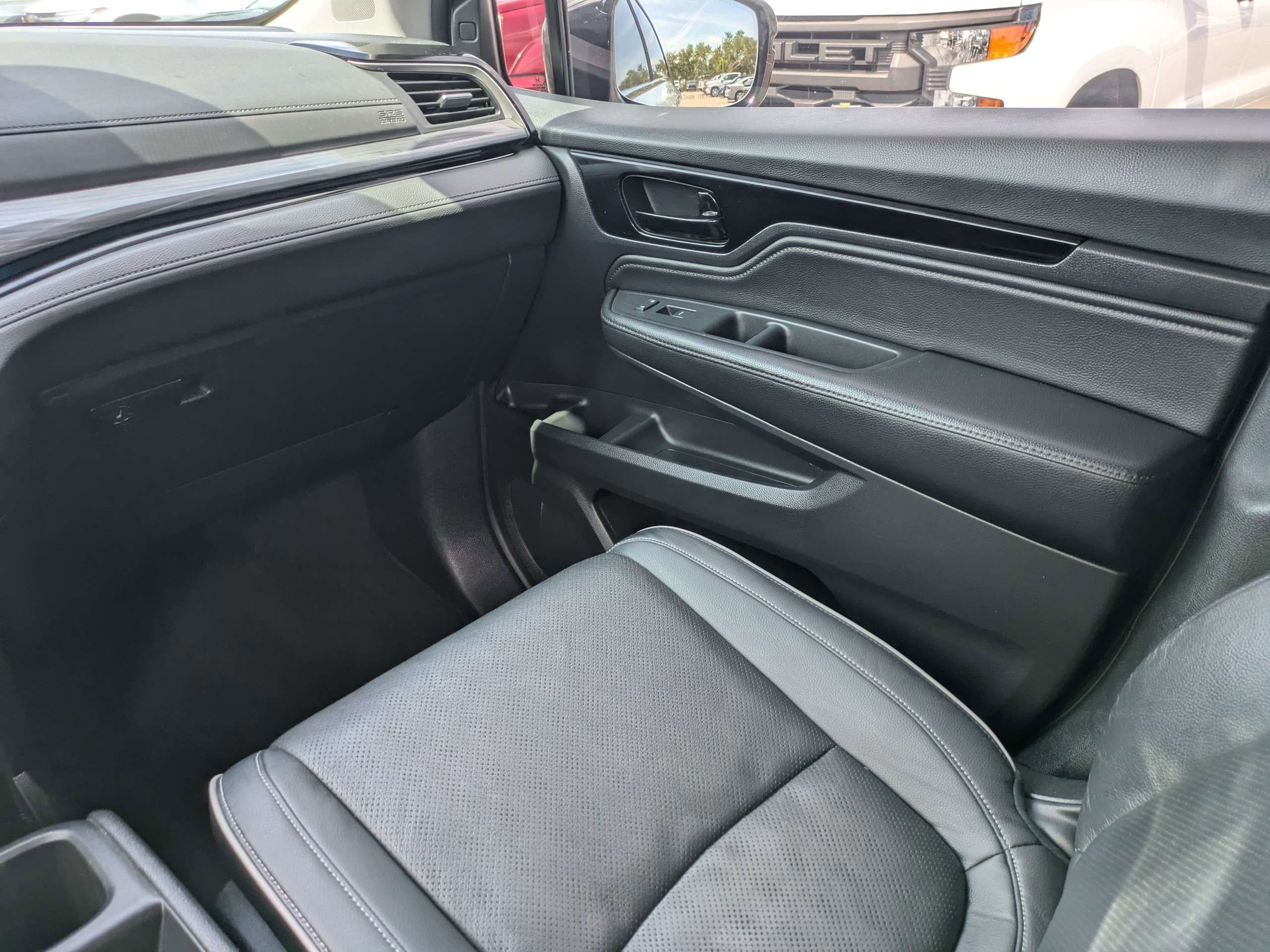 Used 2024 Honda Odyssey Elite image 16