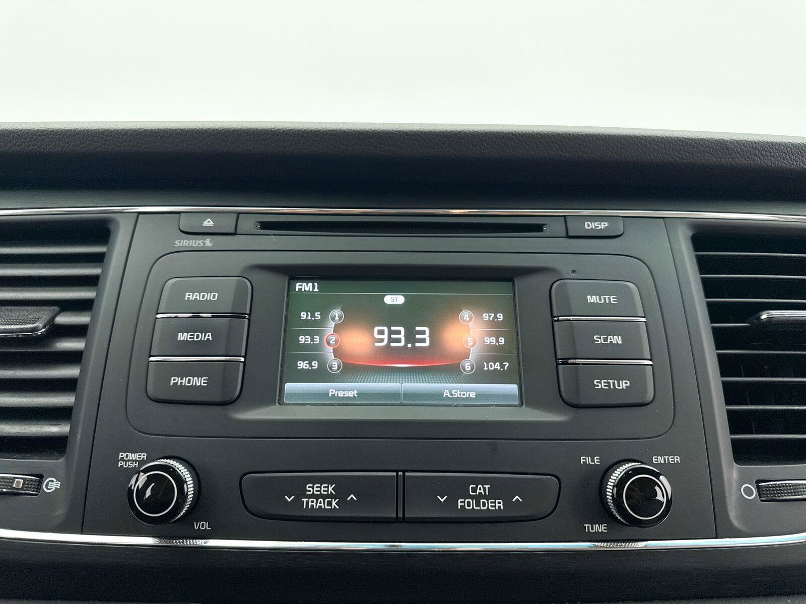 Used 2017 Kia Sedona LX FWD image 15