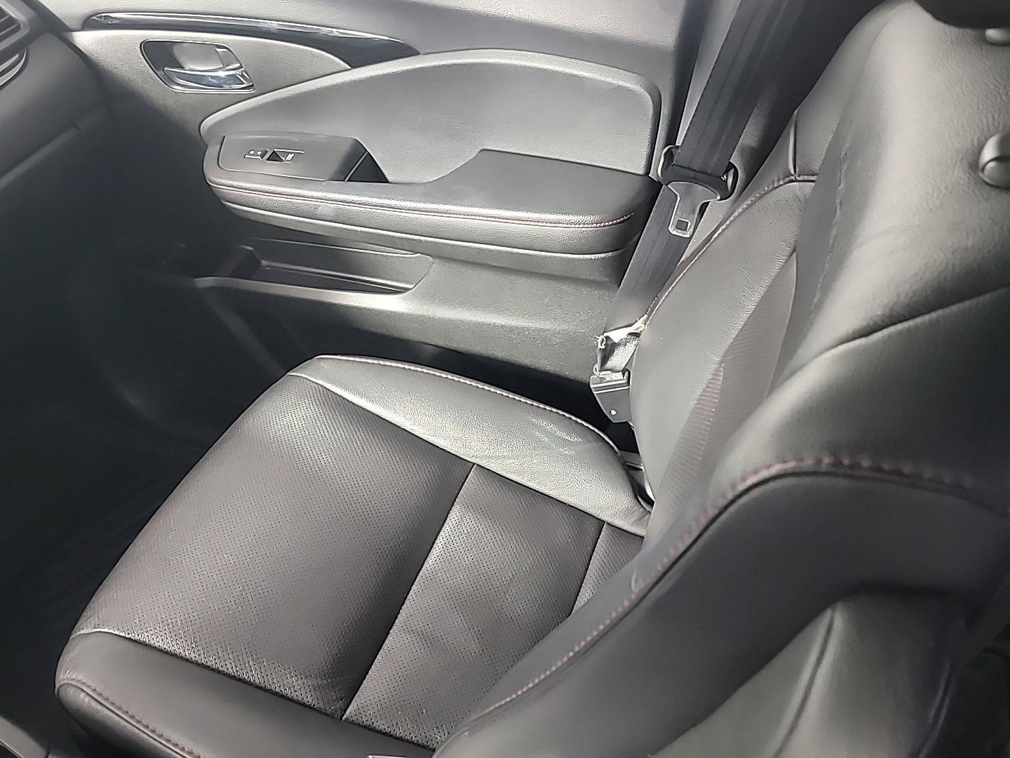 Certified 2022 Honda Pilot Black Edition image 23