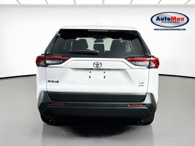Used 2025 Toyota RAV4 LE AWD/4WD image 8