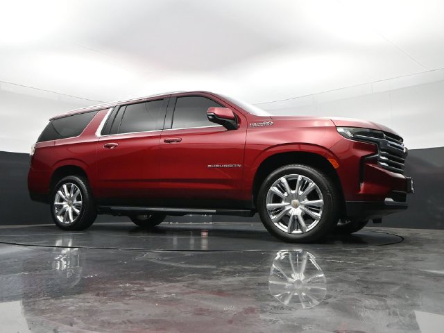 Used 2022 Chevrolet Suburban High Country AWD/4WD image 42